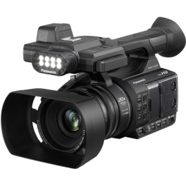 Videocámara Full HD con pantalla táctil LCD y luz LED incorporada Panasonic AG-AC30